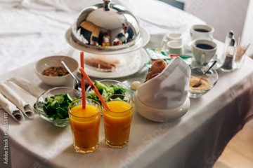 room service hotel breakfast 