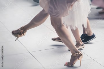 Nogi w tańcu